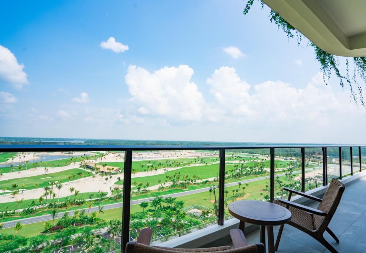 Forest City Golf Hotel Нусаджайя Экстерьер фото
